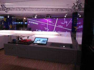 planta XXX vitrina refugiados - erasmus